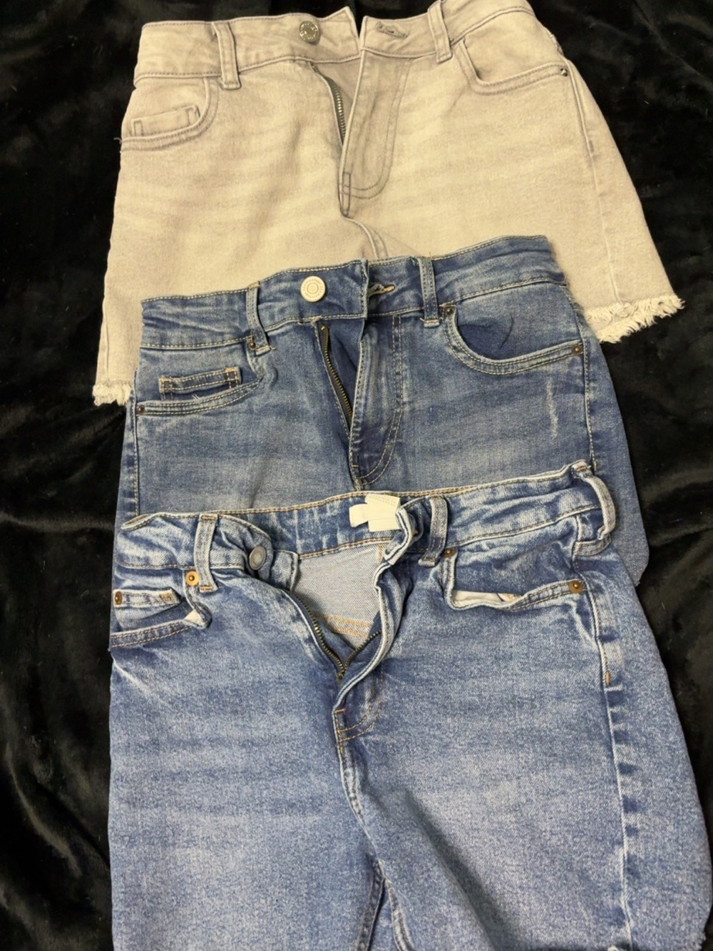 Women High-Rise Denim Jeans - Blue & Light Beige. SIZE 4 US AND 0. WILL BE WASHE